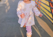 Load image into Gallery viewer, Candy Cane Kisses Playset